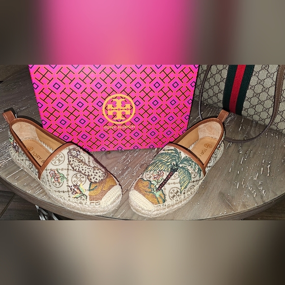 Tory Burch T MONOGRAM PLATFORM EMBROIDERED ESPADRILLE CHEETAH NEEDLEPOINT Sz 6 - Picture 6 of 6